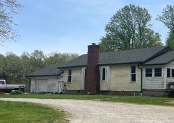 Pre-foreclosure Listing in S PEOGA RD TRAFALGAR, IN 46181