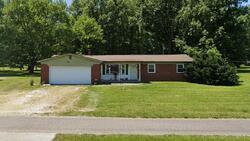 Pre-foreclosure in  S COUNTY ROAD 600 E Plainfield, IN 46168