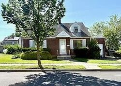  Columbia St, Wood Ridge NJ