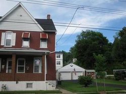 Pre-foreclosure in  WARREN ST Phillipsburg, NJ 08865