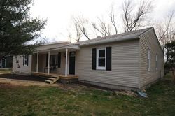 Pre-foreclosure in  LOUIS LN Goshen, OH 45122