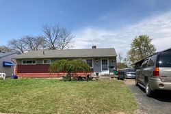 Pre-foreclosure in  HAMPSHIRE RD Columbus, OH 43209