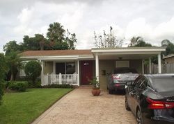 Pre-foreclosure in  NE 5TH AVE Fort Lauderdale, FL 33334