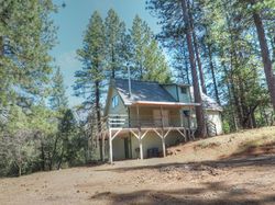 Pre-foreclosure in  DARR CT Placerville, CA 95667