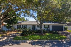 Pre-foreclosure in  LAURIE LN Clearwater, FL 33756