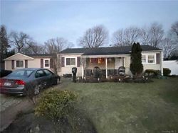  Emkay St, Bay Shore NY