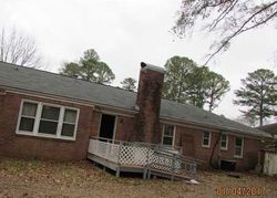 Pre-foreclosure in  WAKEFIELD DR Tuscaloosa, AL 35405