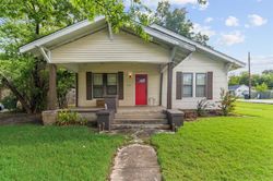 Pre-foreclosure Listing in S 5TH ST SANGER, TX 76266