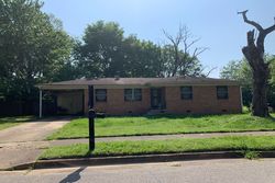 Pre-foreclosure in  LAREDO ST Memphis, TN 38127