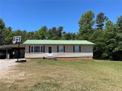 Pre-foreclosure Listing in PICKENS RD WESTMINSTER, SC 29693