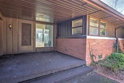 Pre-foreclosure Listing in MONTGOMERY PL DECATUR, IL 62522