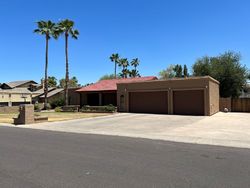 Pre-foreclosure in  S WARPAINT DR Phoenix, AZ 85044