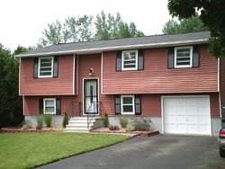Pre-foreclosure Listing in REIS DR CICERO, NY 13039