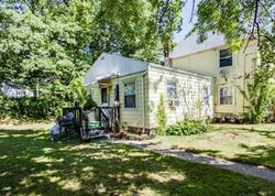 Pre-foreclosure in  VALLEY PL S New Haven, CT 06515