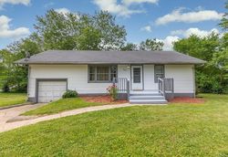 Pre-foreclosure Listing in S KING ST LEBANON, MO 65536
