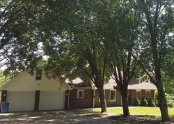 Pre-foreclosure Listing in W 15TH ST CASSVILLE, MO 65625