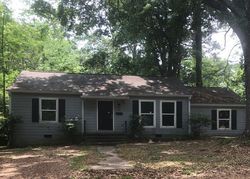 Pre-foreclosure in  AVALON RD Jackson, MS 39206