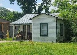 Pre-foreclosure Listing in MCNEESE ST OPELOUSAS, LA 70570