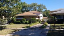 Pre-foreclosure in  MARYLAND AVE Dolton, IL 60419