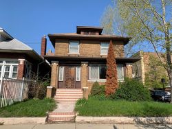 Pre-foreclosure in  S CLYDE AVE Chicago, IL 60649