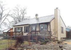 Pre-foreclosure in  SHIRLEY AVE Chicago Heights, IL 60411