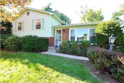 Pre-foreclosure in  WALHAMPTON DR Louisville, KY 40242