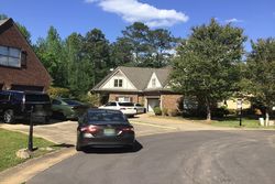 Pre-foreclosure in  TIMBER LEAF TRL Bessemer, AL 35022