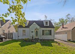 Pre-foreclosure in  COLUMBIA ST Des Moines, IA 50313