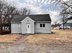 Pre-foreclosure in  N 5TH AVE Anthon, IA 51004