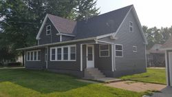 Pre-foreclosure in  E WASHINGTON ST Marengo, IA 52301