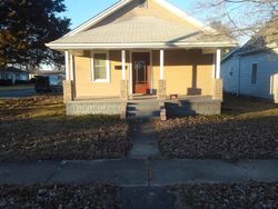 Pre-foreclosure Listing in JACKSON ST SEYMOUR, IN 47274