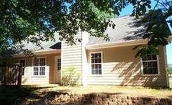  Creekview Ct, Covington GA