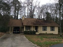 Pre-foreclosure in  JEFFERSON CIR Macon, GA 31220