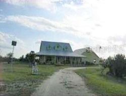 Pre-foreclosure in  PINE VILLA CIR Punta Gorda, FL 33982