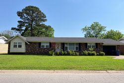 Pre-foreclosure in  MAGNOLIA DR Fort Smith, AR 72908