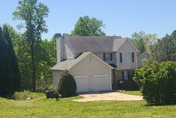 Pre-foreclosure in  POOLE RD Villa Rica, GA 30180