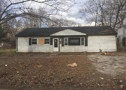  Louise Ln, East Saint Louis IL