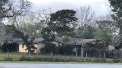 Pre-foreclosure in  PHYLLIS LN Hudson, FL 34669