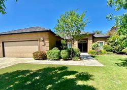 Pre-foreclosure in  POCONO WAY Bakersfield, CA 93306