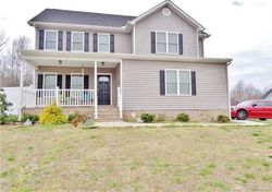 Pre-foreclosure in  ROLLING HILL RD Hopewell, VA 23860