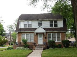 Pre-foreclosure in  HUNTINGTON RD Detroit, MI 48219