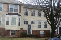Pre-foreclosure Listing in LEGACY TER ROUND HILL, VA 20141