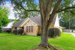 Pre-foreclosure in  HUCKLEBERRY LN Pasadena, TX 77502