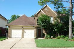 Pre-foreclosure in  CONSTITUTION LN Friendswood, TX 77546