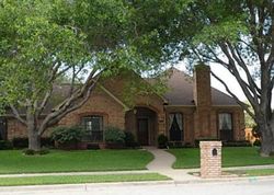 Pre-foreclosure in  OAK RIDGE DR Keller, TX 76248