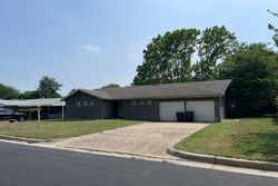 Milmo Dr, Fort Worth TX