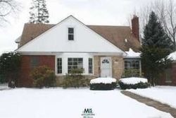  Ridgemont Rd, Grosse Pointe MI