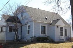 Pre-foreclosure in  N 115TH ST Milwaukee, WI 53226