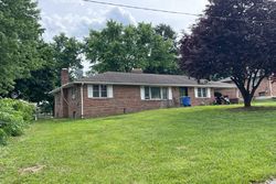Pre-foreclosure in  SPENCER CT York, PA 17408