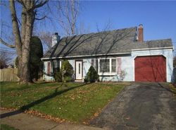 Pre-foreclosure in  PARKSIDE DR Seaford, NY 11783